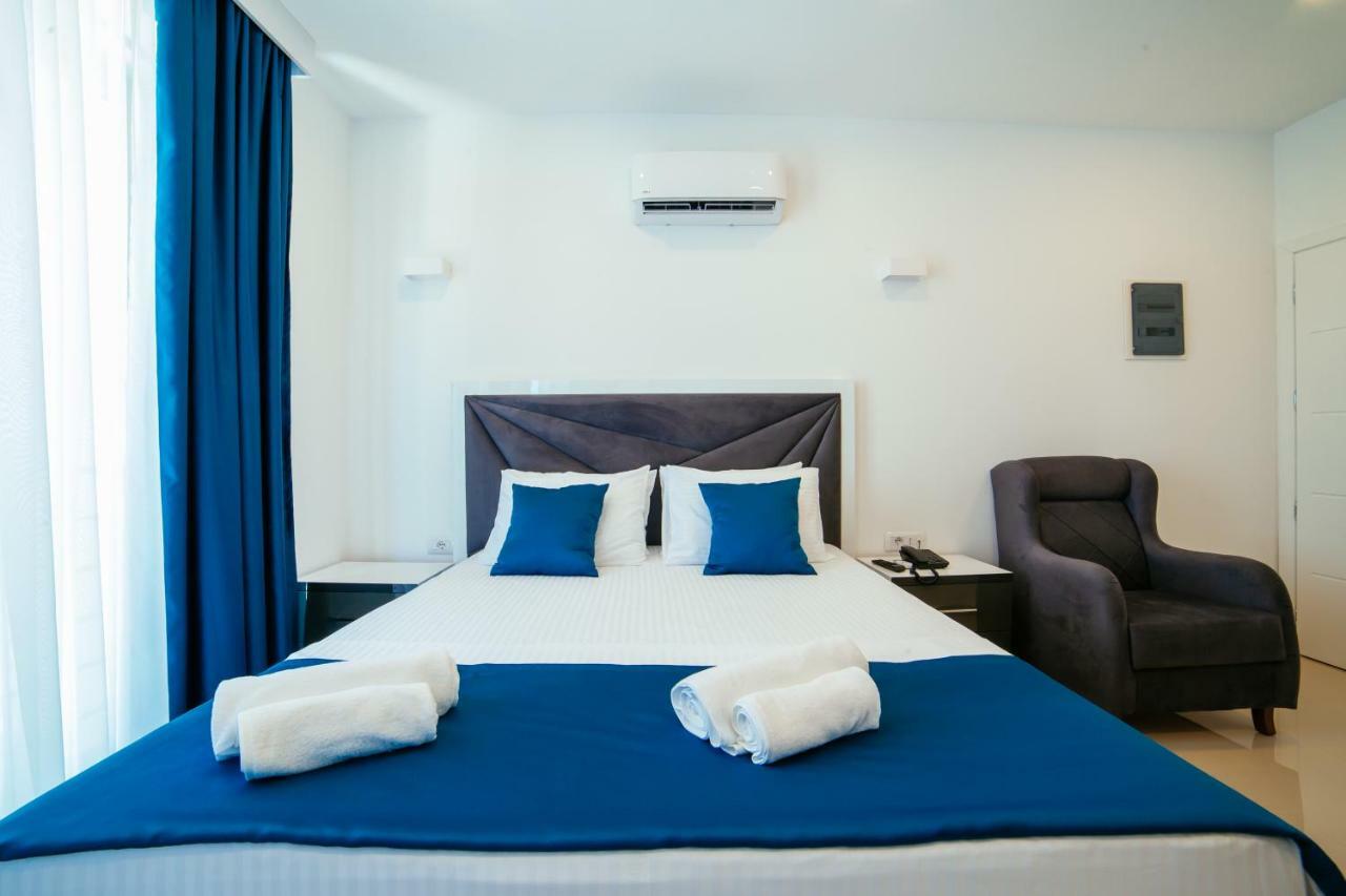 Hotel Ambiente Ulcinj Kültér fotó