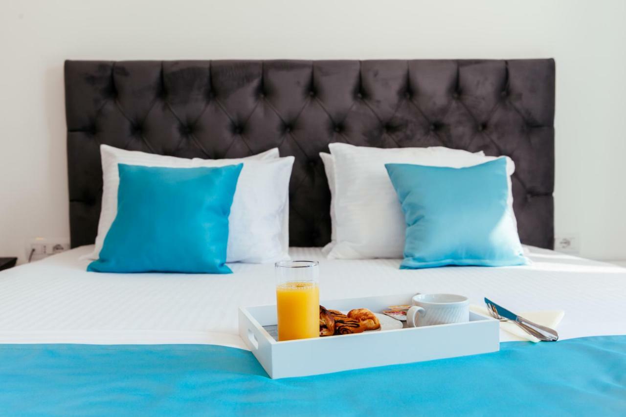 Hotel Ambiente Ulcinj Kültér fotó